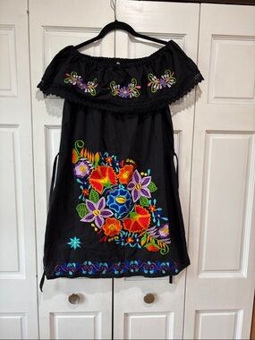 Women Black Off-Shoulder Floral Embroidered Dress